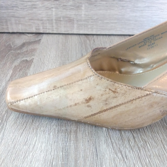 Liz Claiborne Abeline Tan Leather Slingback Shoe - Picture 3 of 12